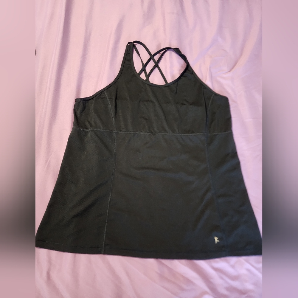 Danskin now athletic shirt